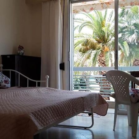 Centre Of Loutraki With Sea View Apartment Exterior foto
