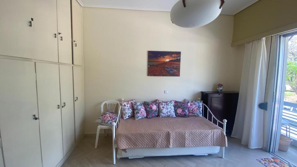 Centre Of Loutraki With Sea View Apartment Exterior foto